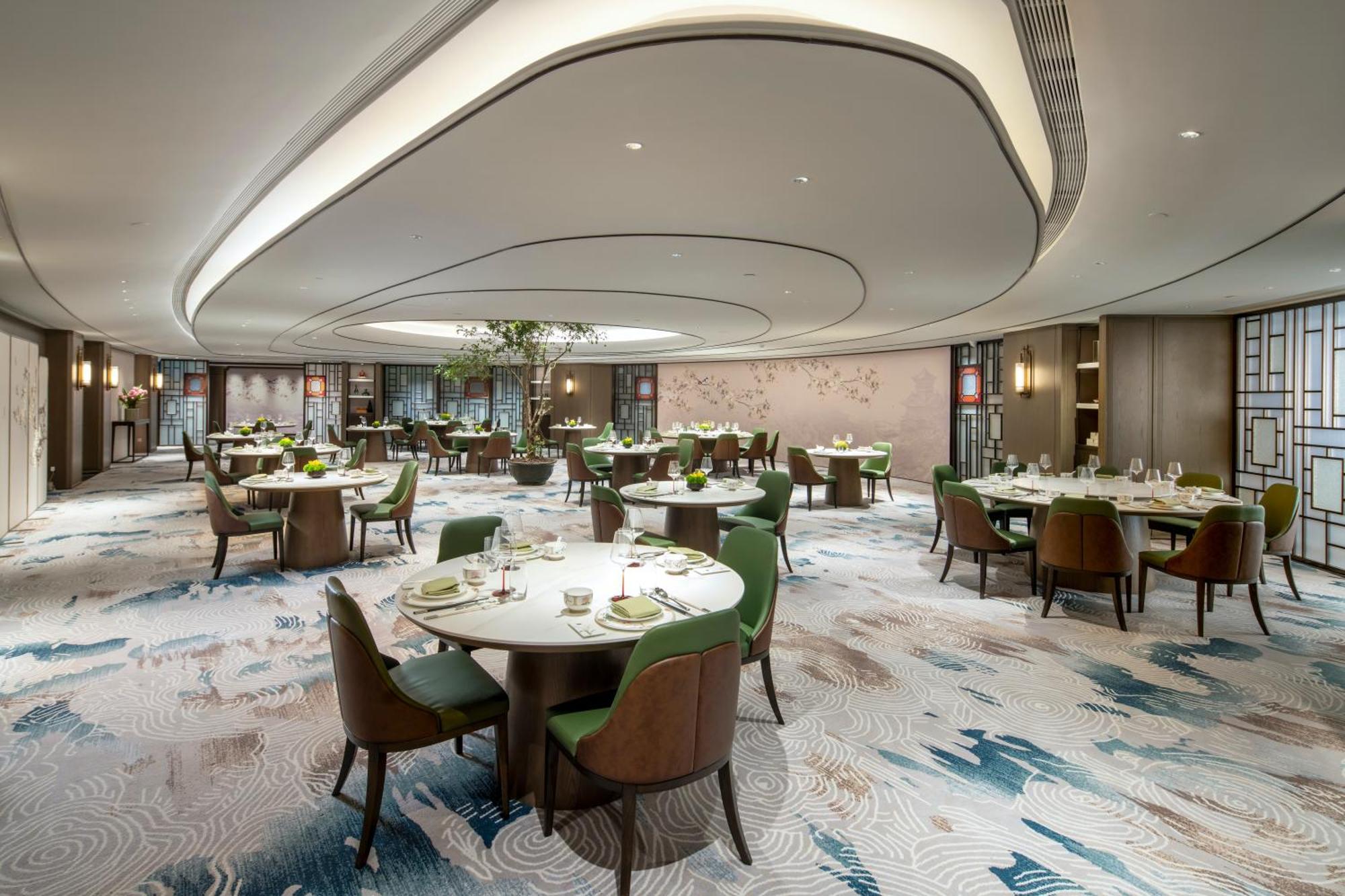 Yuexiu Hotel Guangzhou, Curio Collection By Hilton Екстер'єр фото