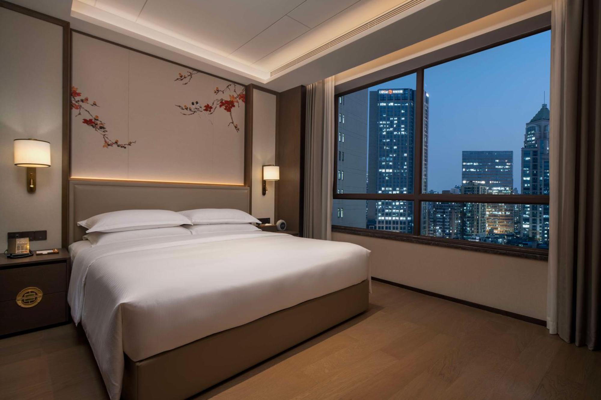 Yuexiu Hotel Guangzhou, Curio Collection By Hilton Екстер'єр фото