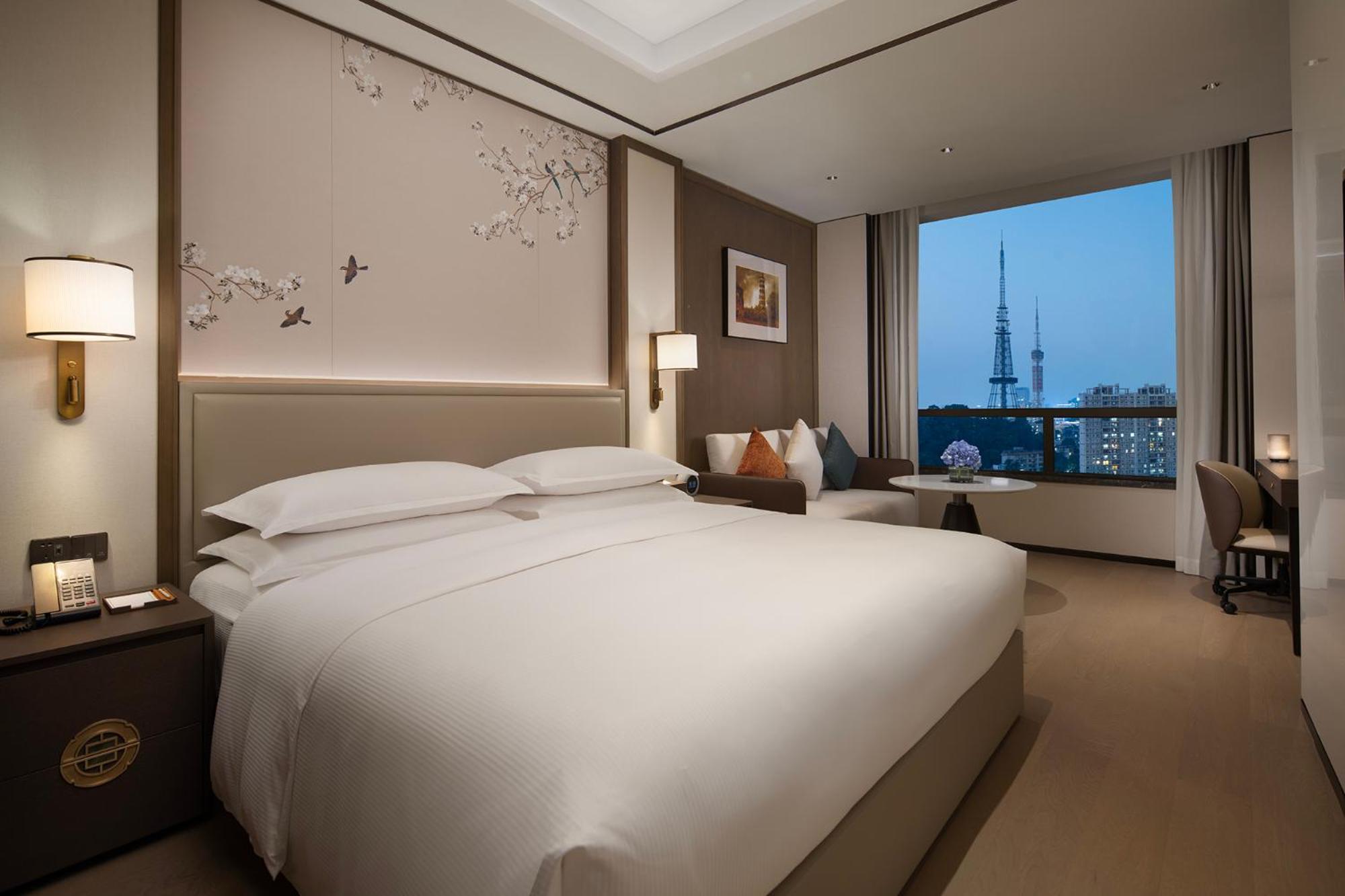 Yuexiu Hotel Guangzhou, Curio Collection By Hilton Екстер'єр фото