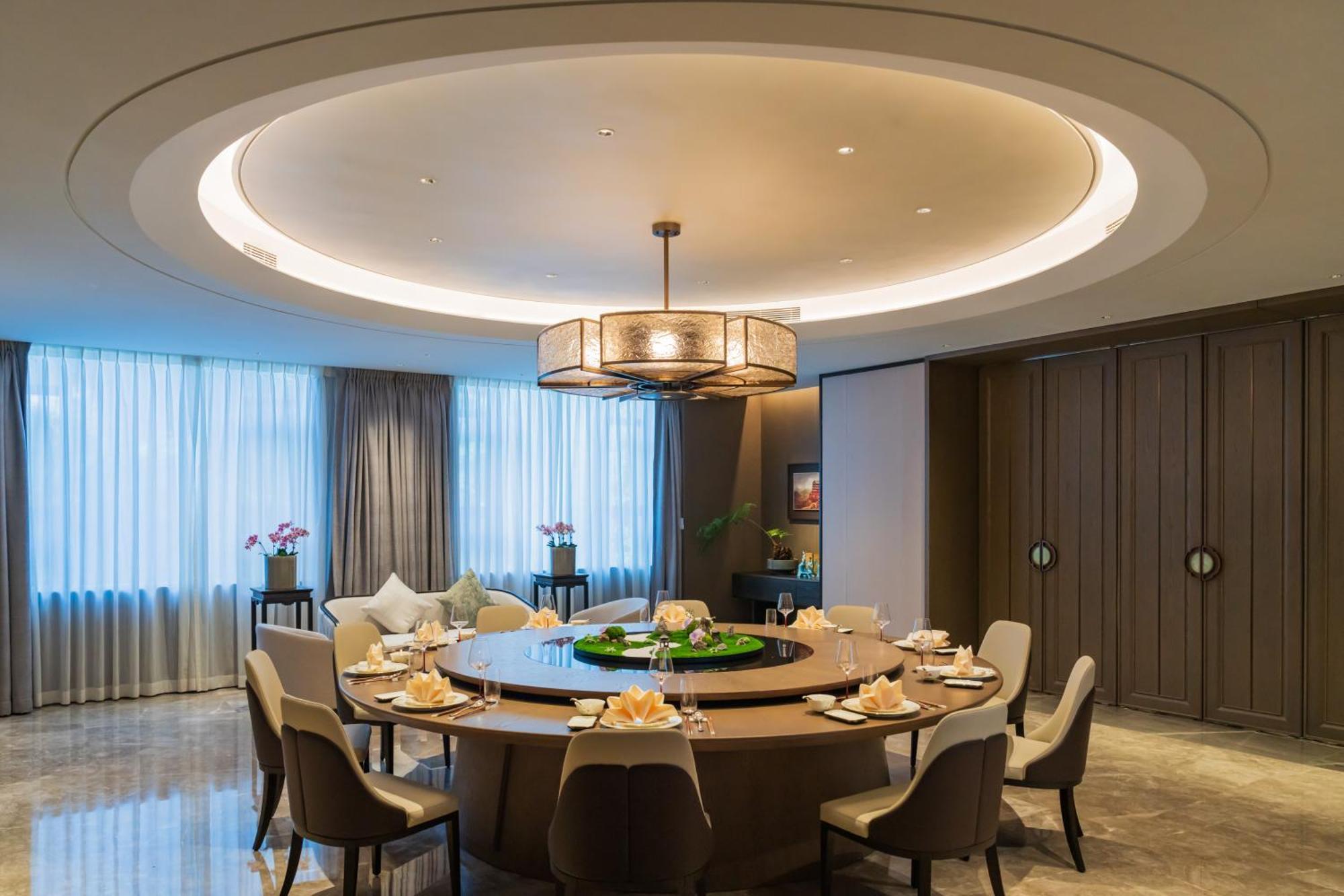 Yuexiu Hotel Guangzhou, Curio Collection By Hilton Екстер'єр фото