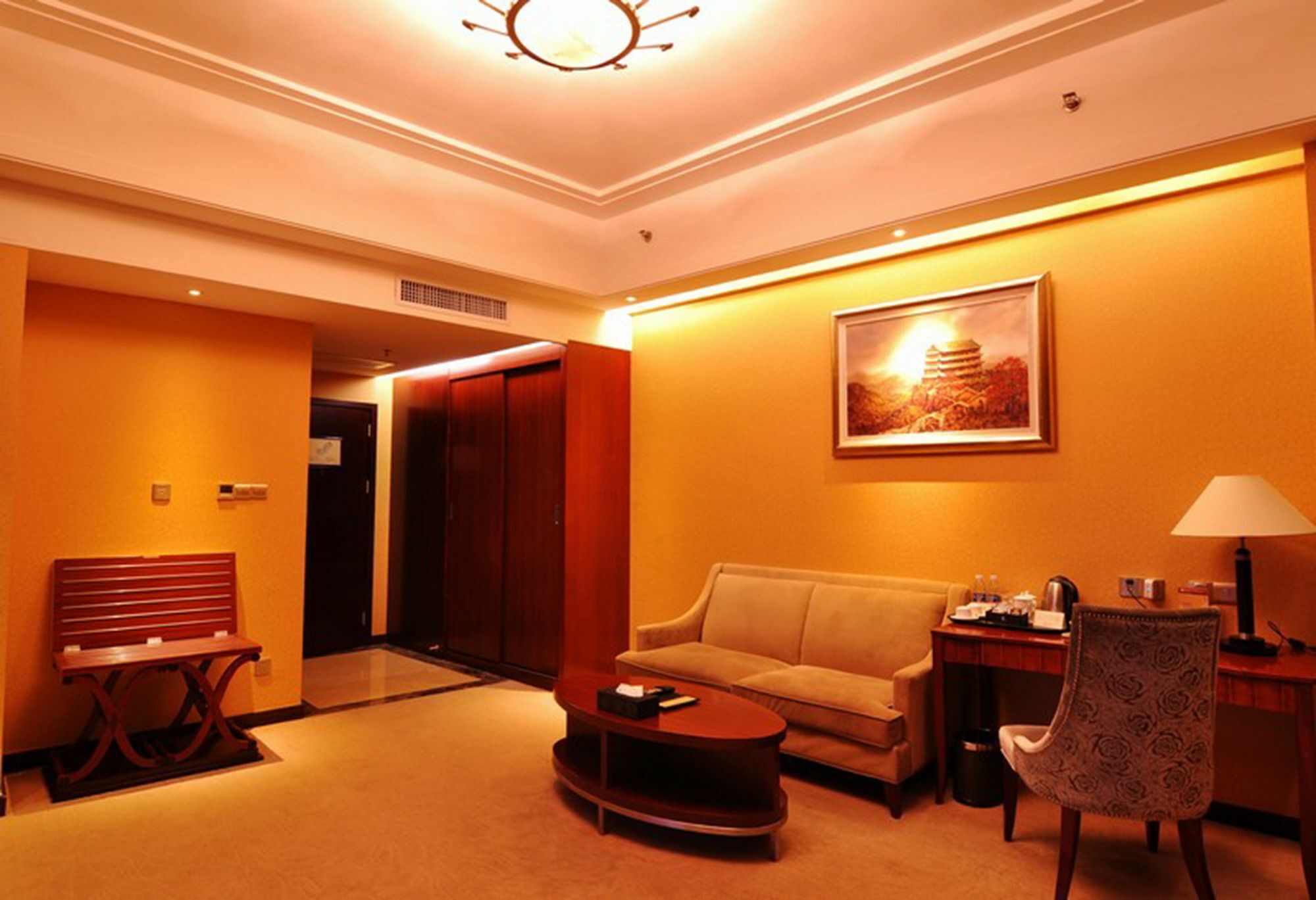 Yuexiu Hotel Guangzhou, Curio Collection By Hilton Екстер'єр фото